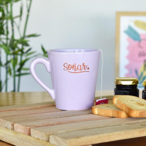 Taza pastel lila