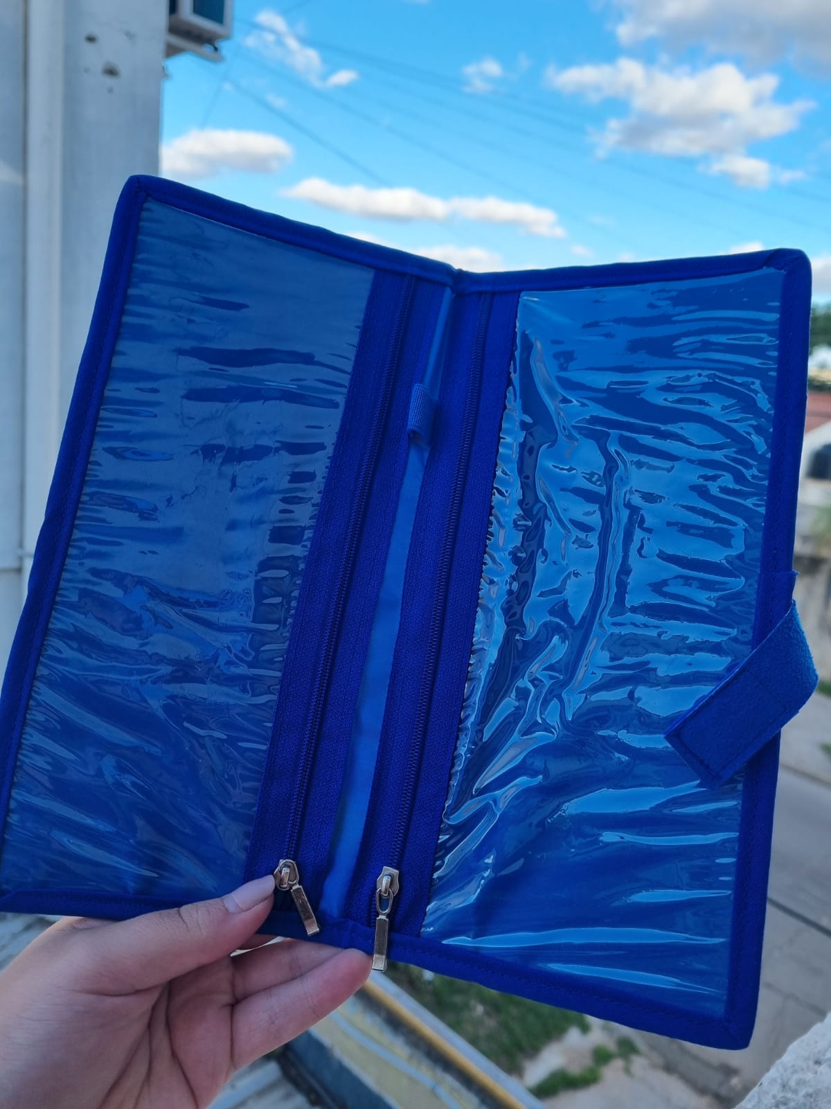 Porta documentos flores azul - Image 3