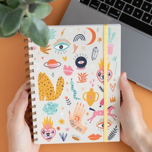 Cuaderno a5 tigre crema