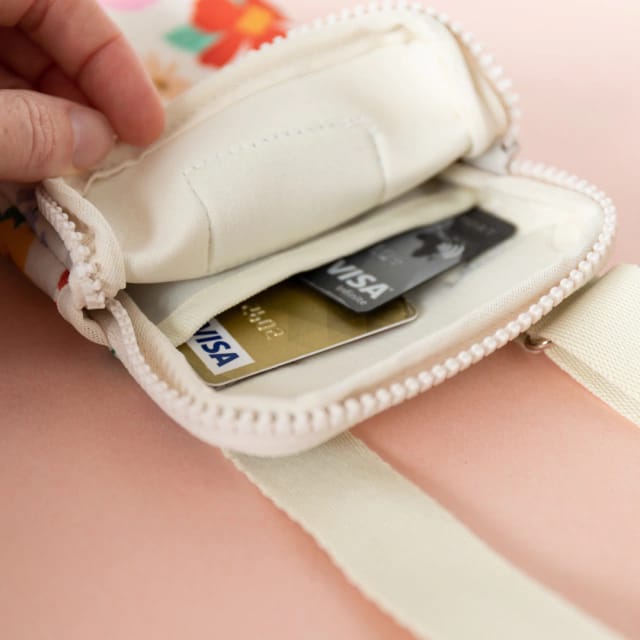 Bolsito portacelular crema - Image 2