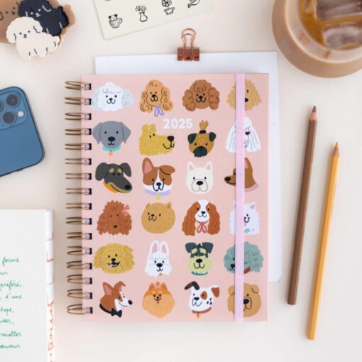Agenda SEMANA A LA VISTA Pink Elephant. Modelo: Perritos