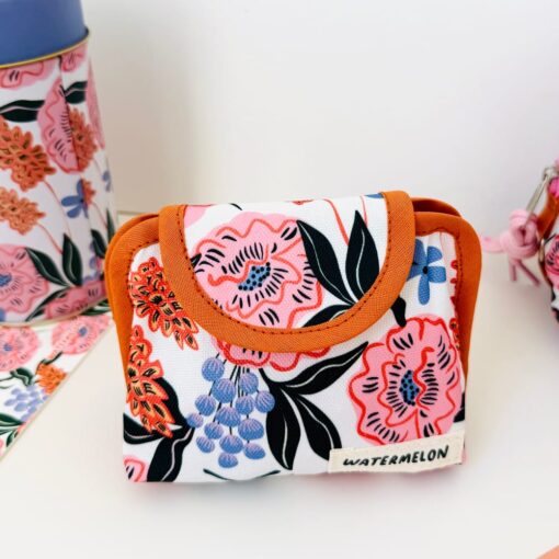 Estuche con solapa Modelo CAMELIA