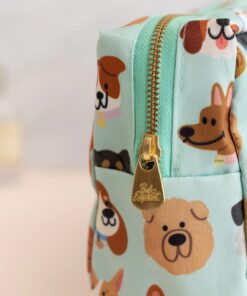 Alternative view of Bolso Perritos