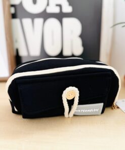 Cartuchera con cordón negra