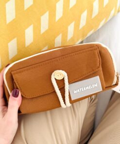 Cartuchera con cordón marrón